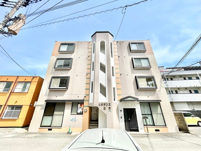 エントランス部分 ルネサンス北方