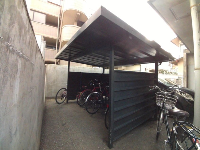 駐車場 ベルメゾン百道