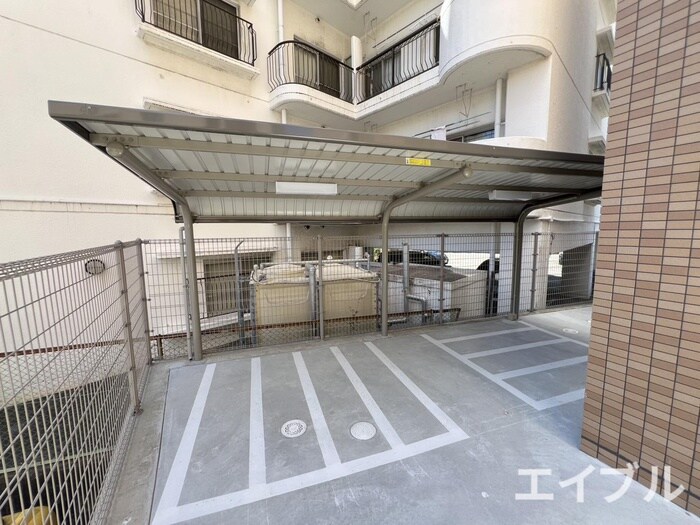 駐輪場 ラシュール・イン寺塚