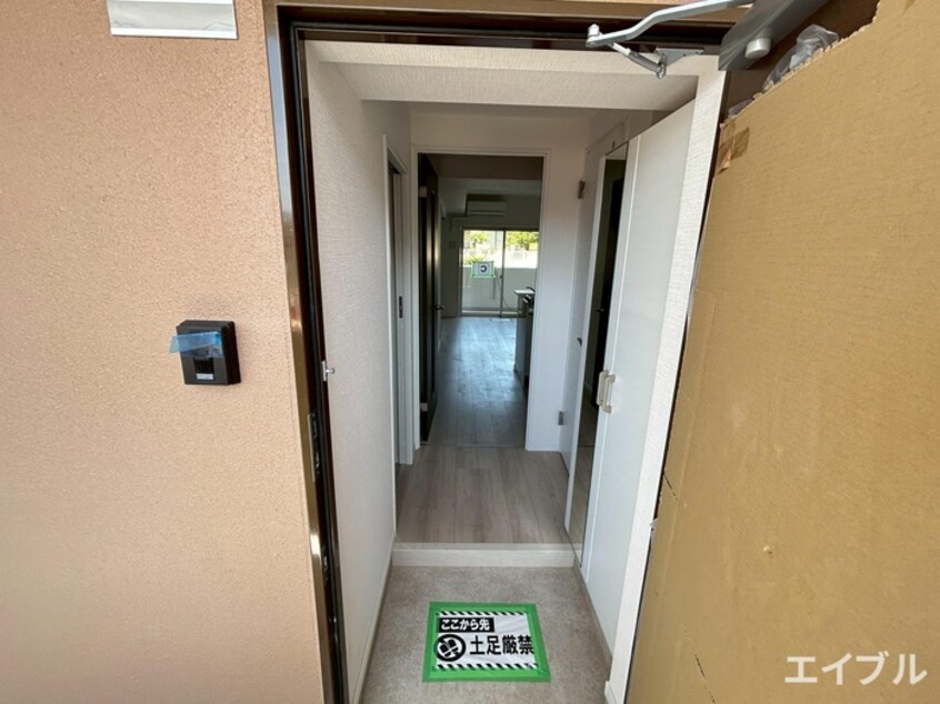 玄関 ラシュール・イン寺塚