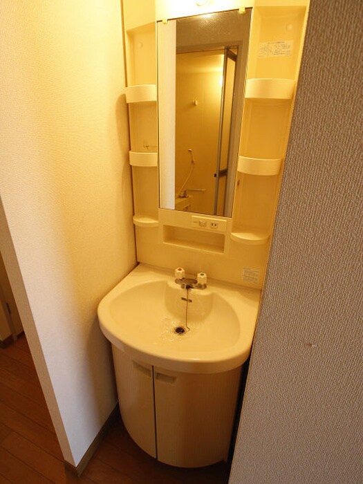 洗濯機置場 19－Ｃｕｂｅ