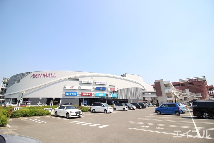 イオンモール(ショッピングセンター/アウトレットモール)まで800m GRANDTICレジデンス朝倉街道