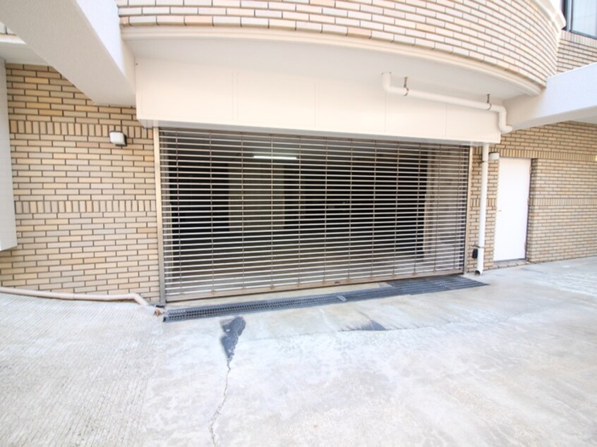 駐車場 ベルメゾン平尾山荘