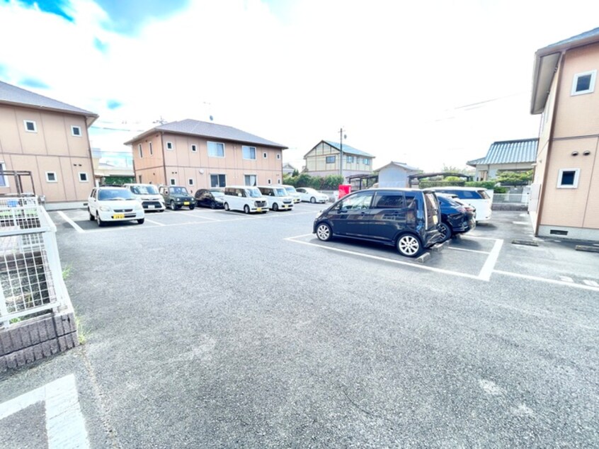 駐車場 コムハウス参番館