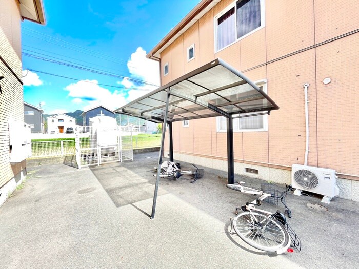 駐輪場 コムハウス参番館