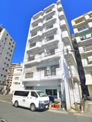 ステップイン金満の外観