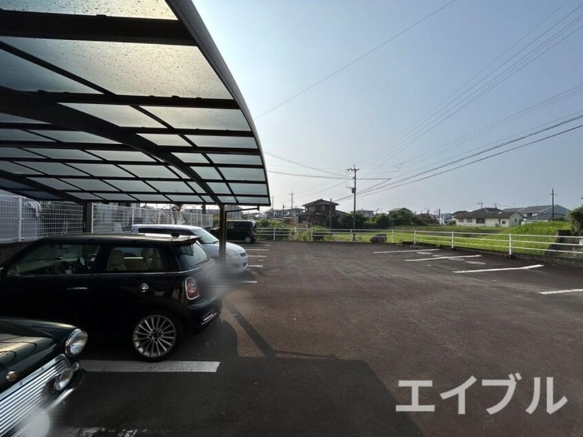 駐車場 エルステ隼人