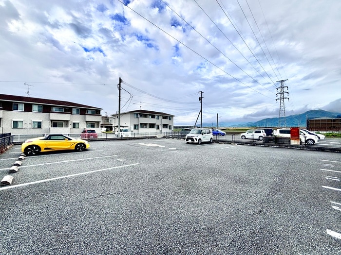 駐車場 どんどんハウスⅡ