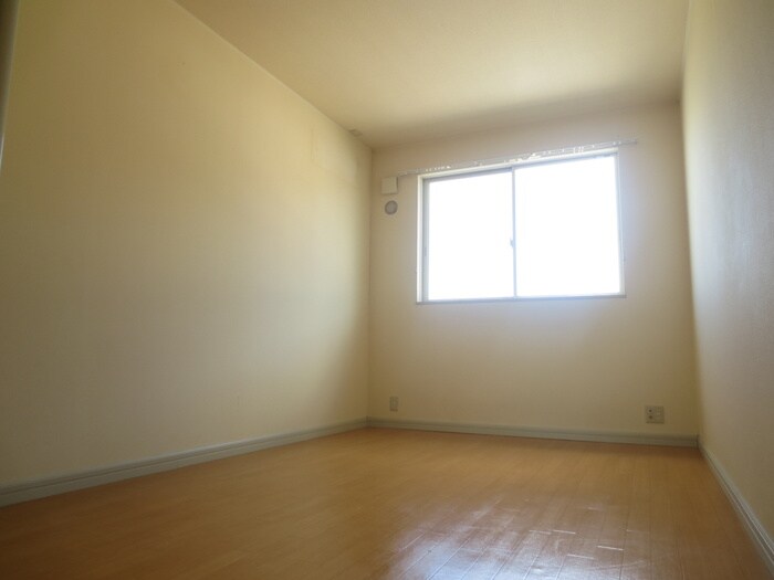 居室 どんどんハウスⅡ