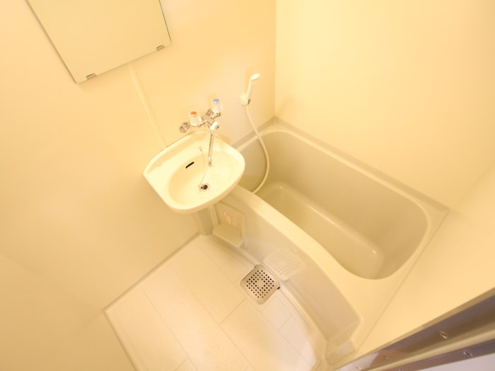 バス／シャワールーム等 エルグランド室見