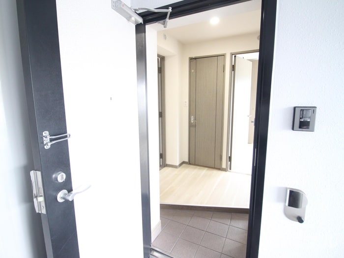 玄関 コンフォールカヤノ