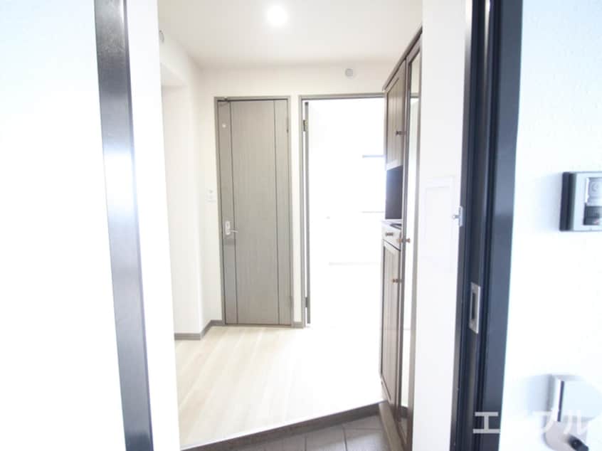 廊下 コンフォールカヤノ