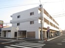 プラトウズ名島の外観
