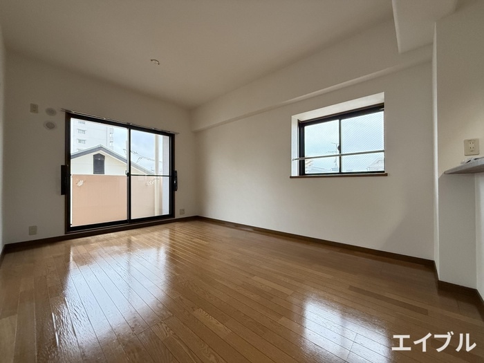 居室 大産鳥飼マンション