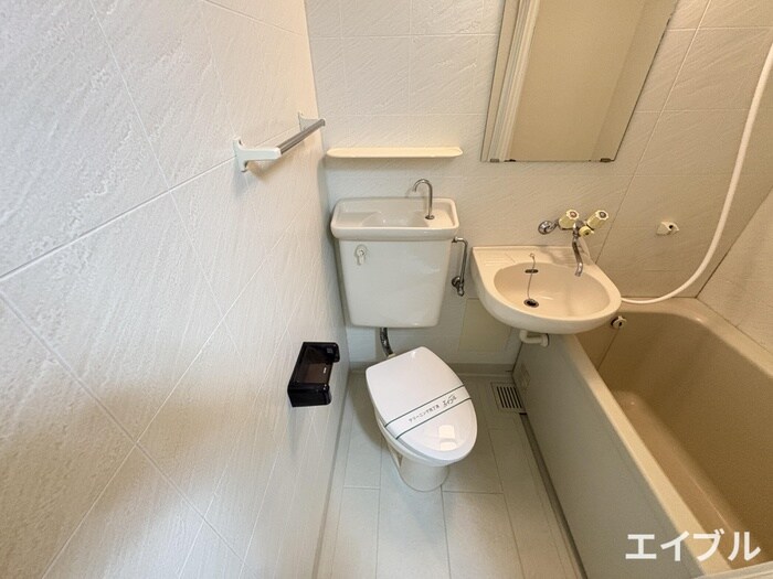 トイレ ﾗｲｵﾝｽﾞﾏﾝｼｮﾝ薬院駅南（705）