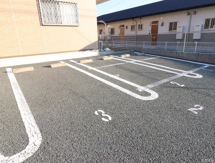 駐車場 リムズＴＳＵＹＡＺＡＫＩ