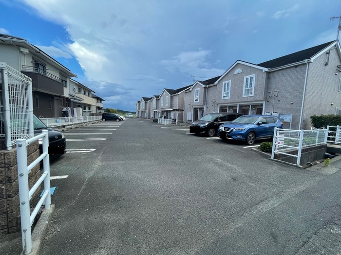 駐車場 メイユ－ル北泉A