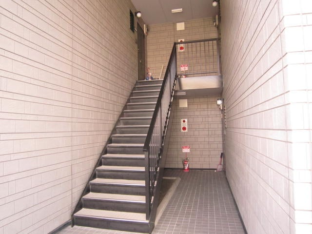 エントランス部分 フォブール楠原