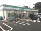 ファミリーマート葛原本町6丁目店(コンビニ)まで400m ニュ－ガイアソラ－レ葛原