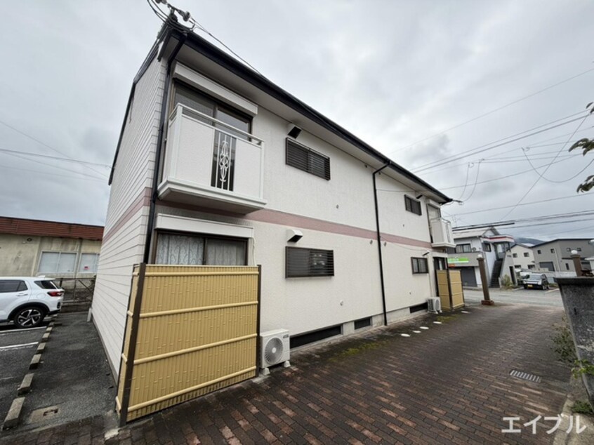 外観写真 ホワイトヴィラ柏原Ⅰ