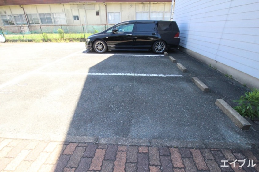 駐車場 ホワイトヴィラ柏原Ⅰ