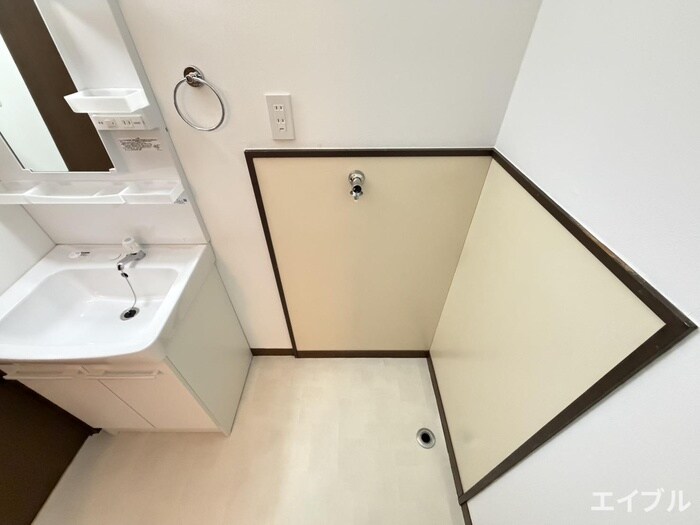 洗濯機置場 ホワイトヴィラ柏原Ⅰ