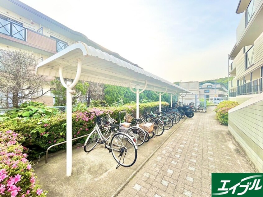 駐輪場 シャトレ和白