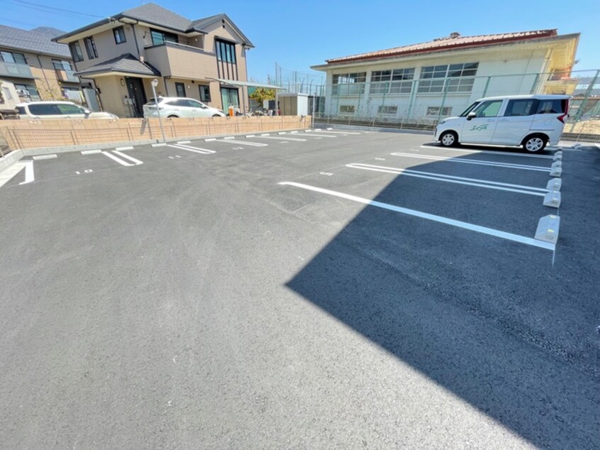 駐車場 セジュール横代