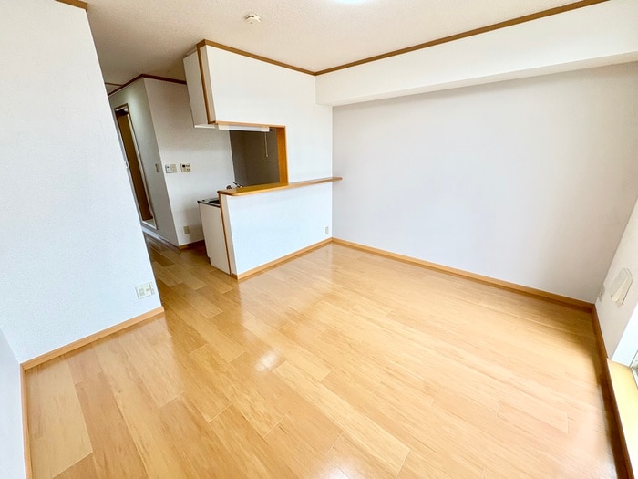 居室 フィオ－レ長行東　二番館