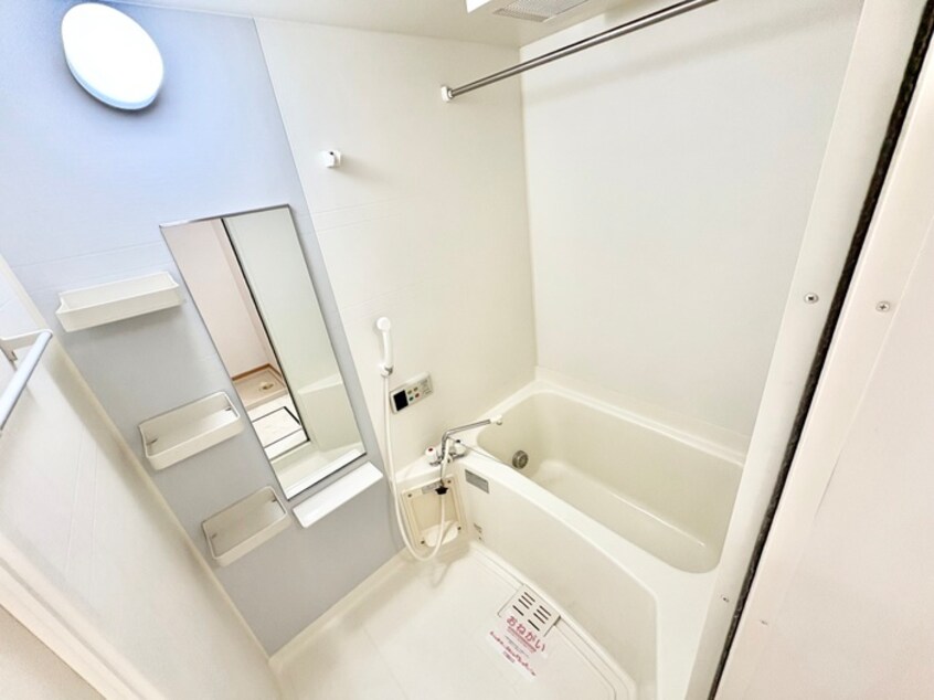 バス／シャワールーム等 フィオ－レ長行東　二番館