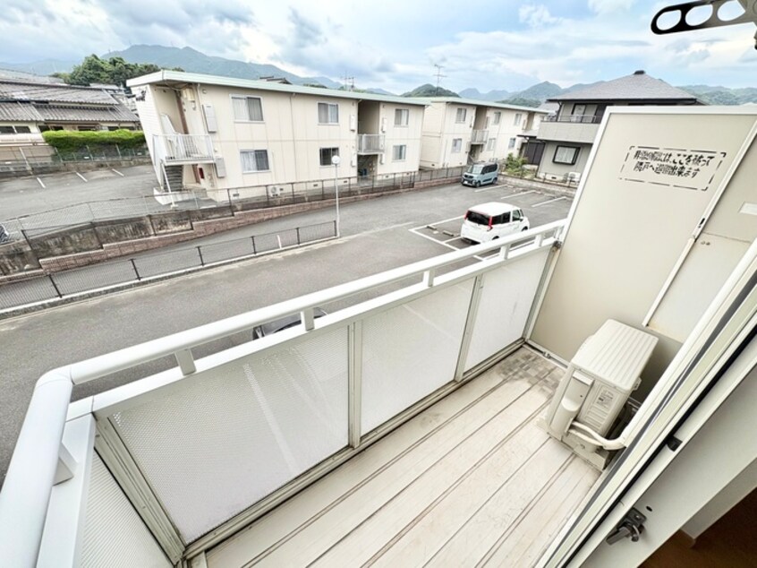 ベランダ・バルコニー フィオ－レ長行東　二番館