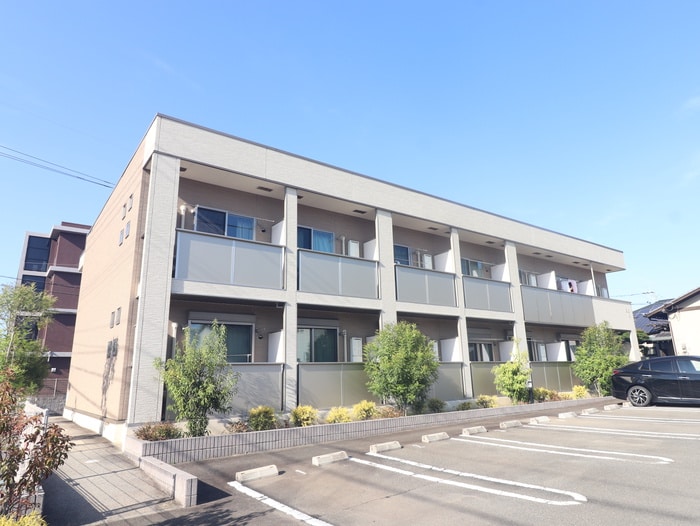 外観写真 ミックス　ドアーズ