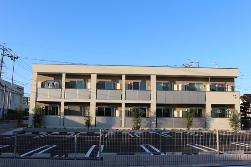 外観写真 ミックス　ドアーズ