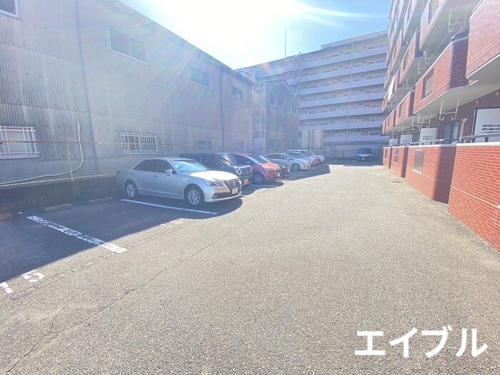 駐車場 アバンダント ＴＯＵ