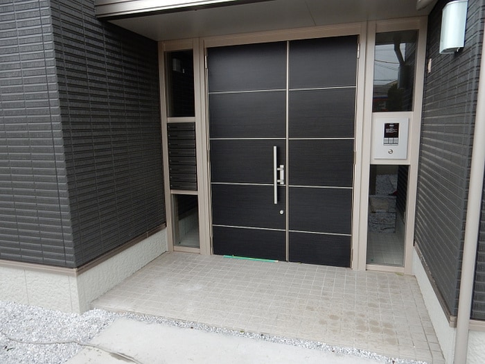 エントランス部分 ヴィラウィステリア門司C