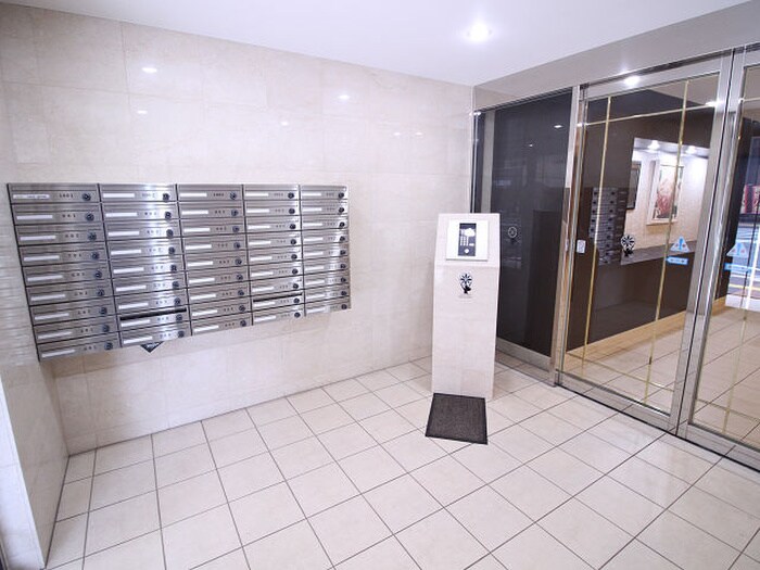 エントランス部分 ビクトワール歯大前