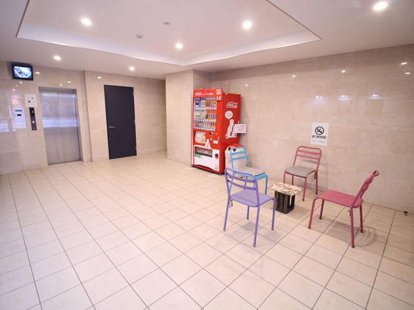 エントランス部分 ビクトワール歯大前