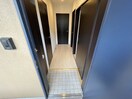 玄関 ビクトワール歯大前