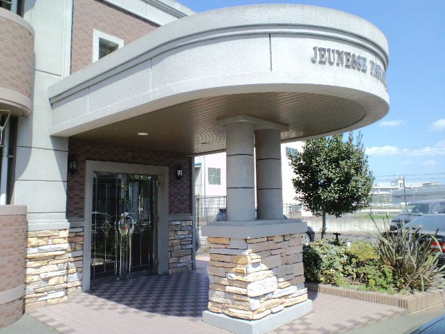 エントランス部分 ジュネスパラシオン豊原