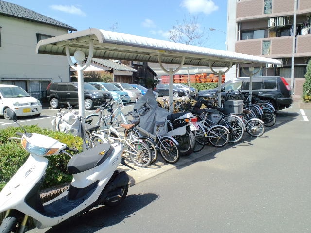 駐輪場 ジュネスパラシオン豊原