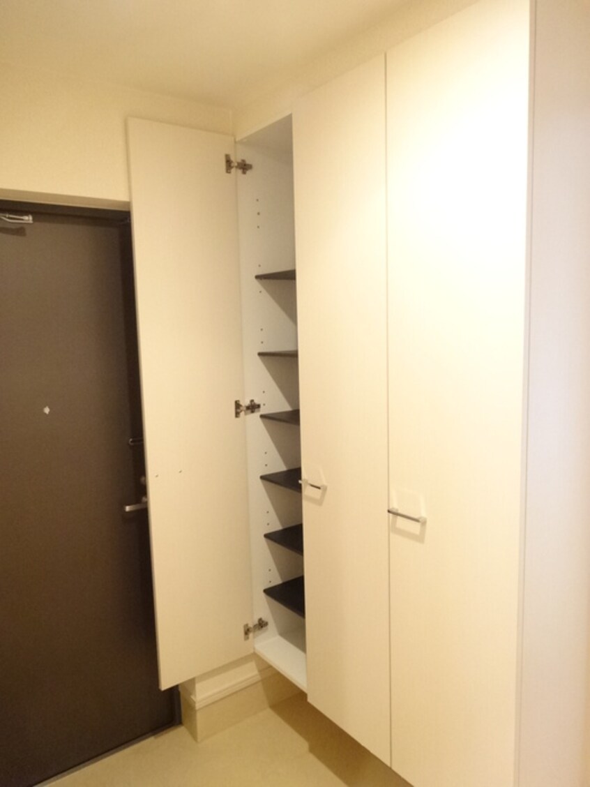 靴箱 ＫＤＸﾚｼﾞﾃﾞﾝｽ大濠ﾊｰﾊﾞｰﾋﾞｭｰﾀﾜｰ