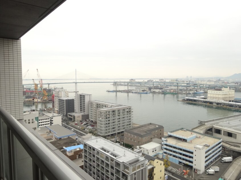 室内からの展望 ＫＤＸﾚｼﾞﾃﾞﾝｽ大濠ﾊｰﾊﾞｰﾋﾞｭｰﾀﾜｰ