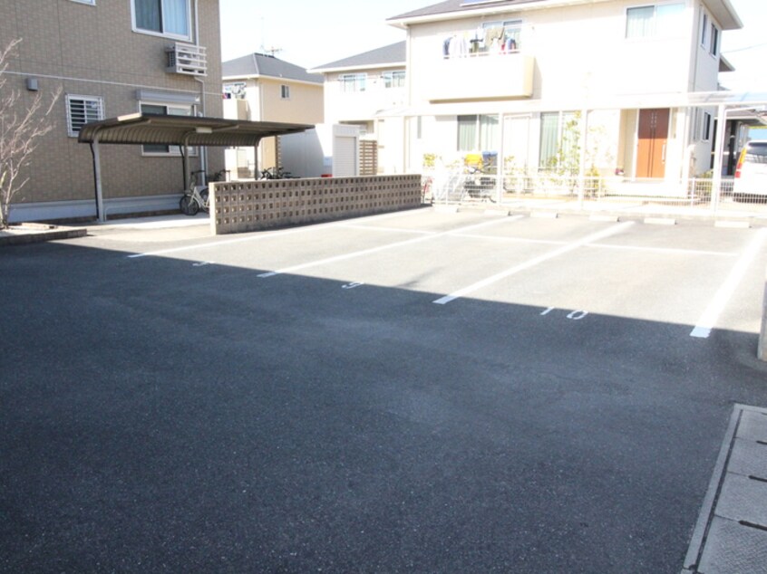 駐車場 カーサ　マローンＡ棟