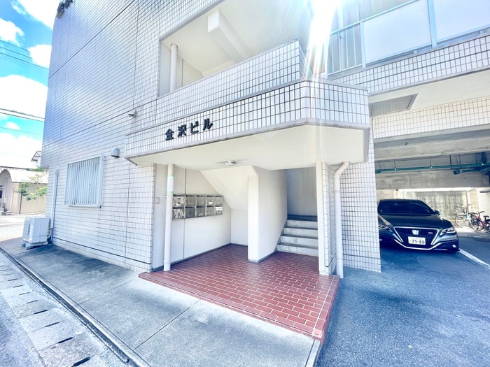 駐車場 金沢ビル