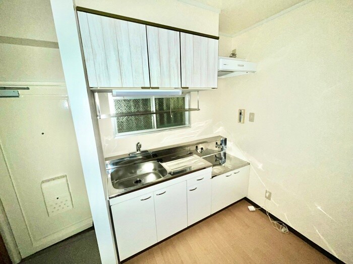 キッチン 金沢ビル