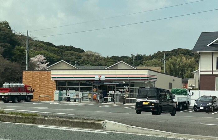 セブンイレブン　本城バイパス店(コンビニ)まで350m ハイツ中本