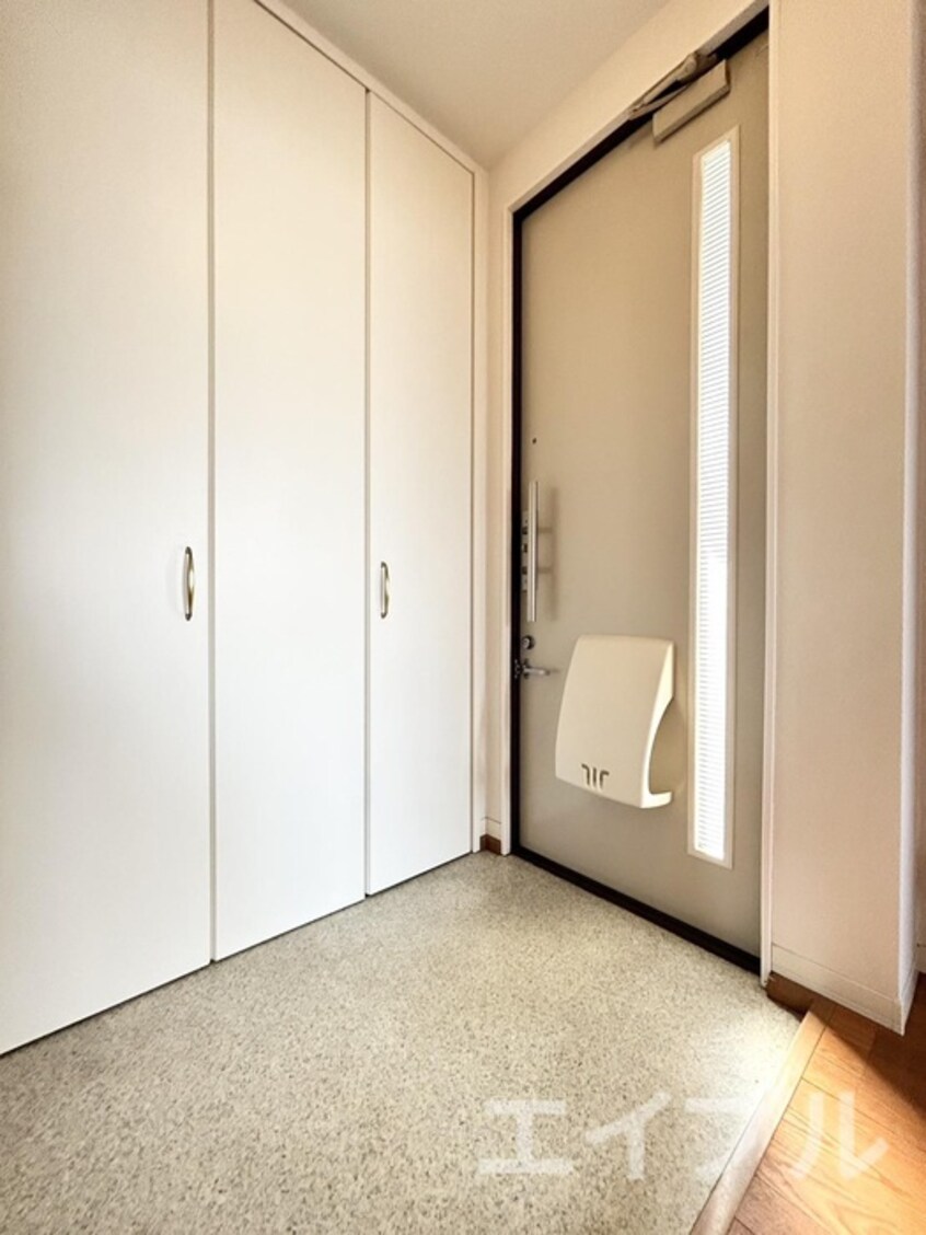 玄関 ロアーブル参番館