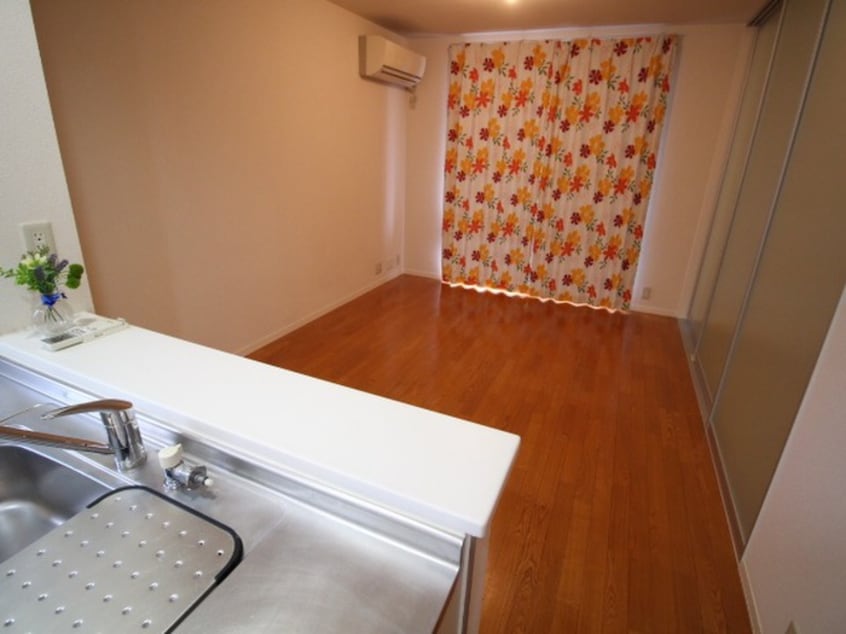 居室 ロアーブル参番館