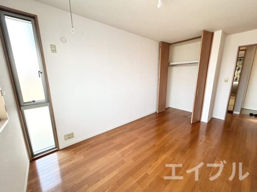 居室 ロアーブル参番館