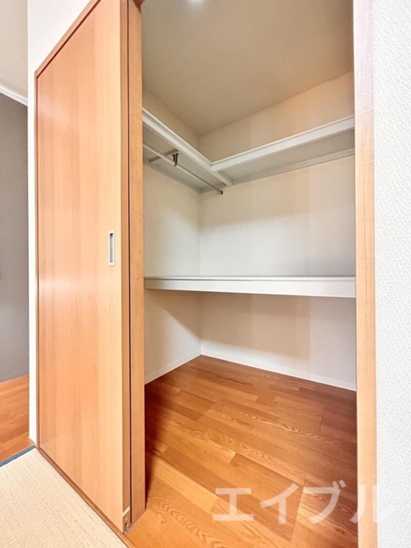 収納 ロアーブル参番館